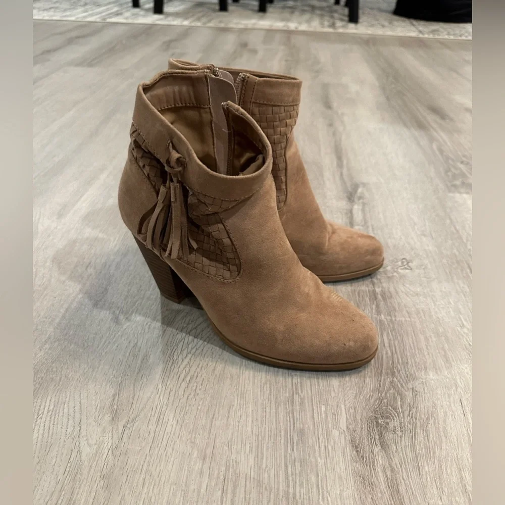 Tan booties - Picture 2 of 4